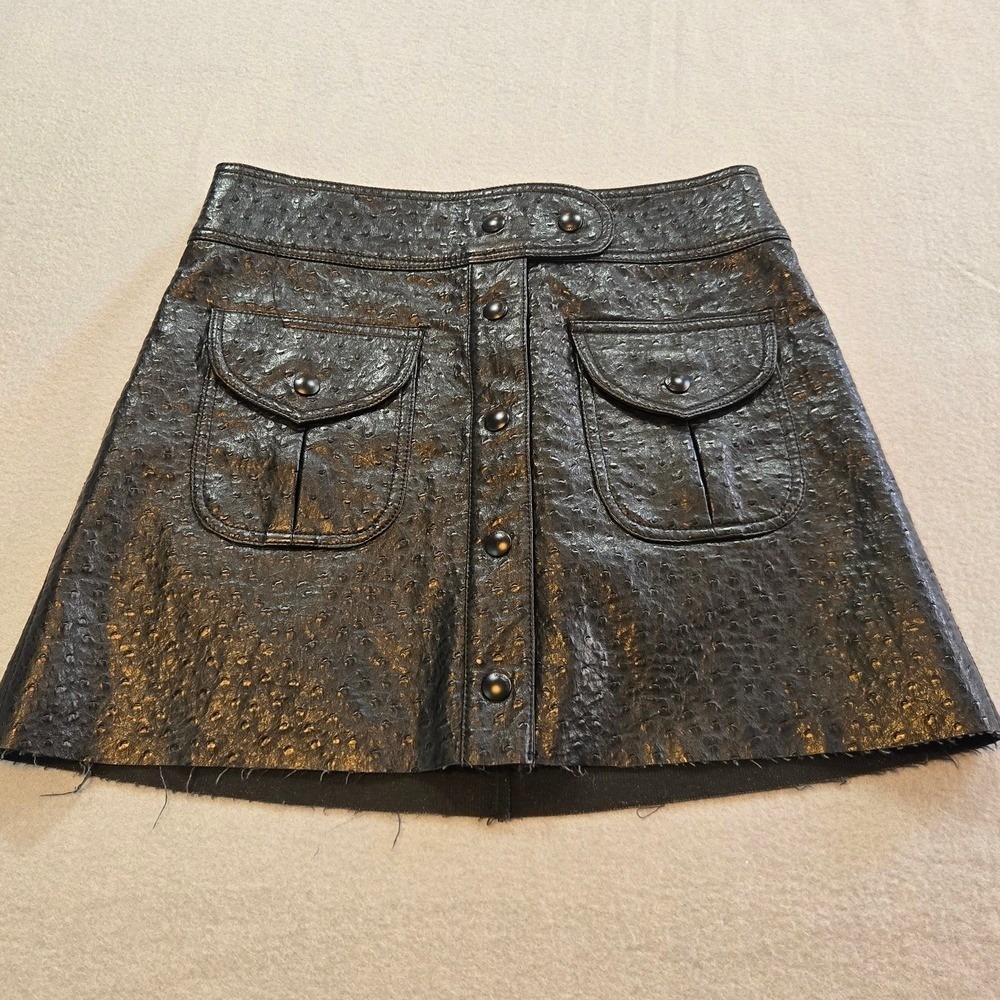 Blank NYC Mini Skirt Womens 26 Black Ostrich Embossed Vegan Leather Snap Front